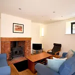 Yard Cottage