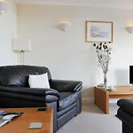 4 Coram Court