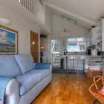 8 Bowling Green Chalets