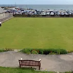 8 Bowling Green Chalets