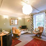 Flat 3, St Agnes House