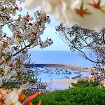 Seabreeze Retreat With Parking And A Large Garden