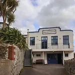 16 Church Street