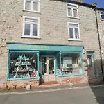 Coombe Street Cottage