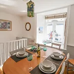 Coombe Street Cottage