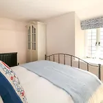 Holly Cottage