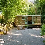 Bijoux Shepherds Hut Lyme Regis