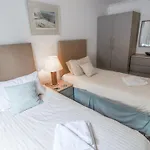 7 Coram Court