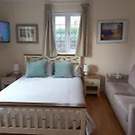 No 4 Suite
