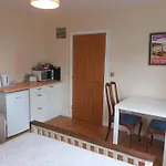 No 4 Suite