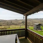 The Oak Lodge