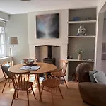 Billie\'S Seaside Retreat