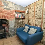 Rona Cottage