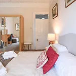 Flat 2, St Agnes House