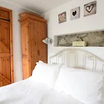 Cleve Cottage