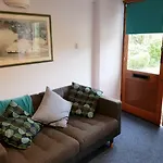 3 Lymbrook Cottage