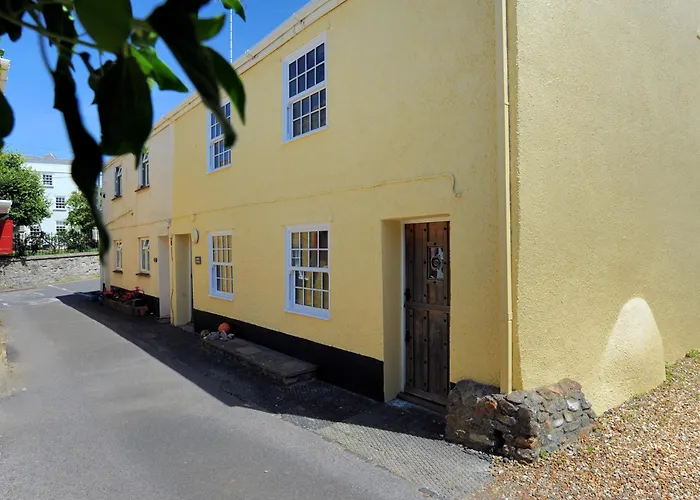 45 Georges Square