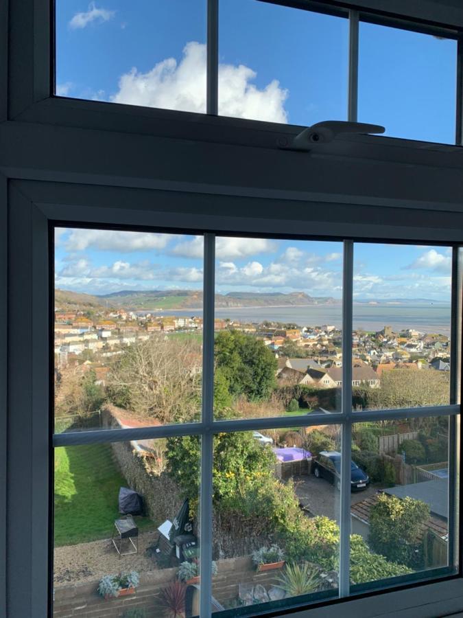 The Nags Head 3* Lyme Regis