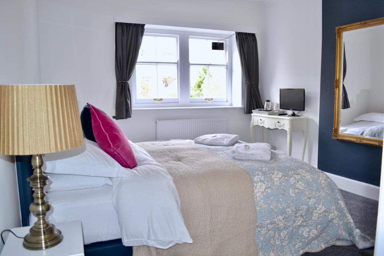 The Nags Head 3*
