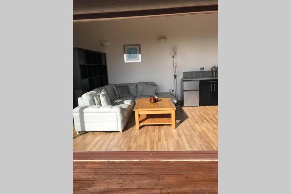 Great Couples With Beautiful Sea View Apartment *