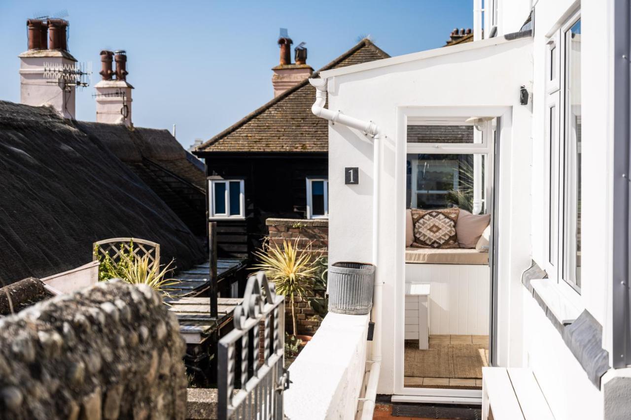 Flat 1 Teneriffe * Lyme Regis