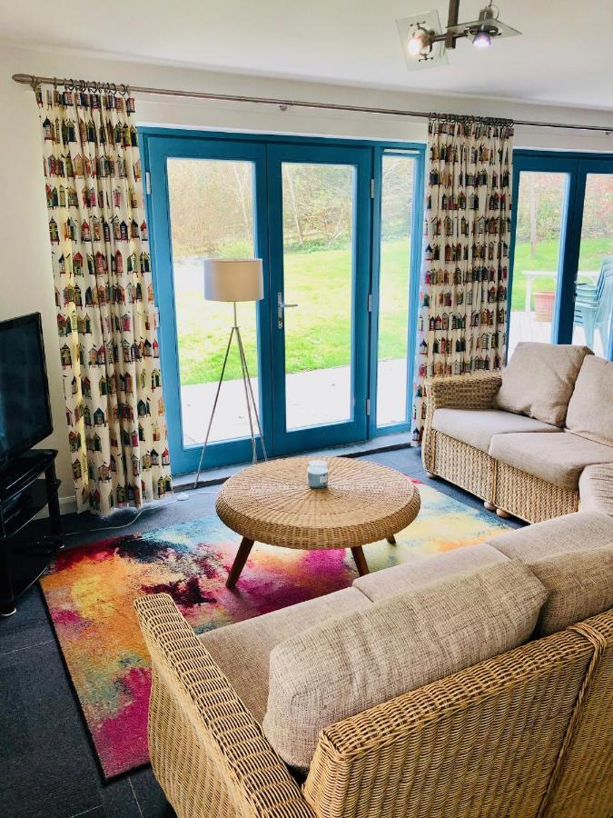 Chalet The Annex. A Self-catered Seaside Annex. Lyme Regis