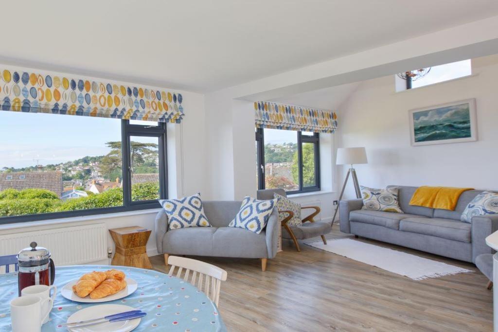 Holiday home Pass The Keys Stunning In - Sleeps 8 *