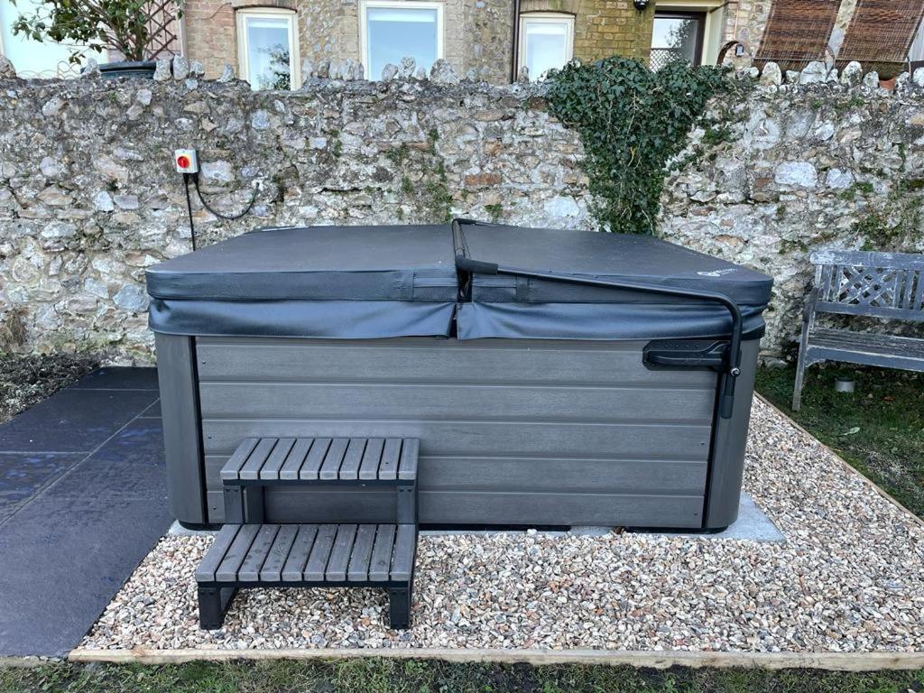 Silver View-spa Hot Tub-beautiful Sea Views-free Parking- Apartment