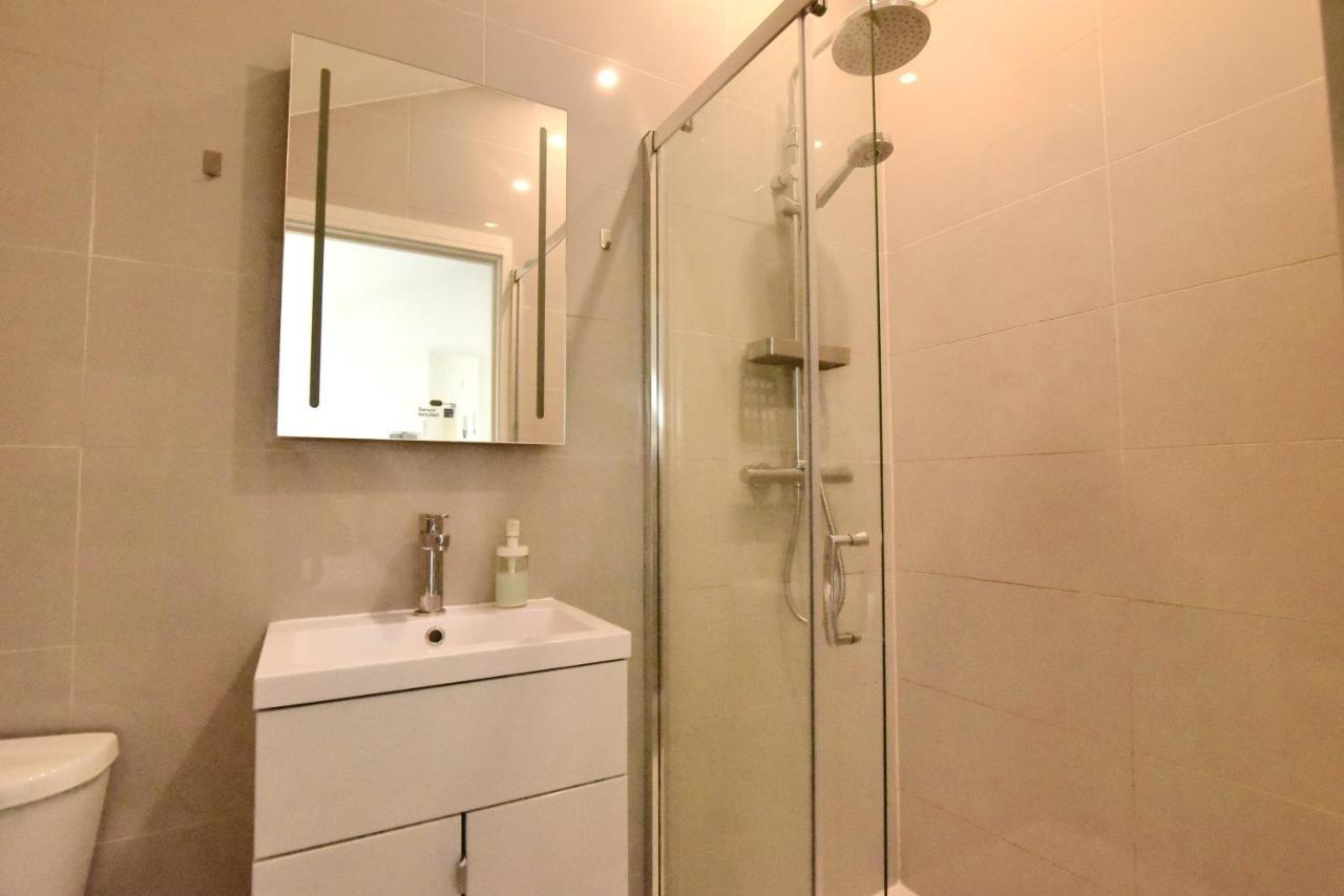 Largigi Rooms