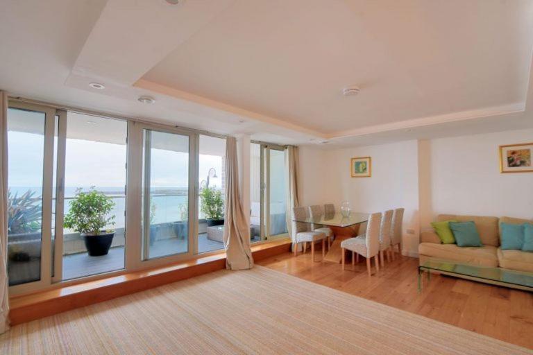 Largigi Offering Two Amazing Panoramic Sea Front Apartment *