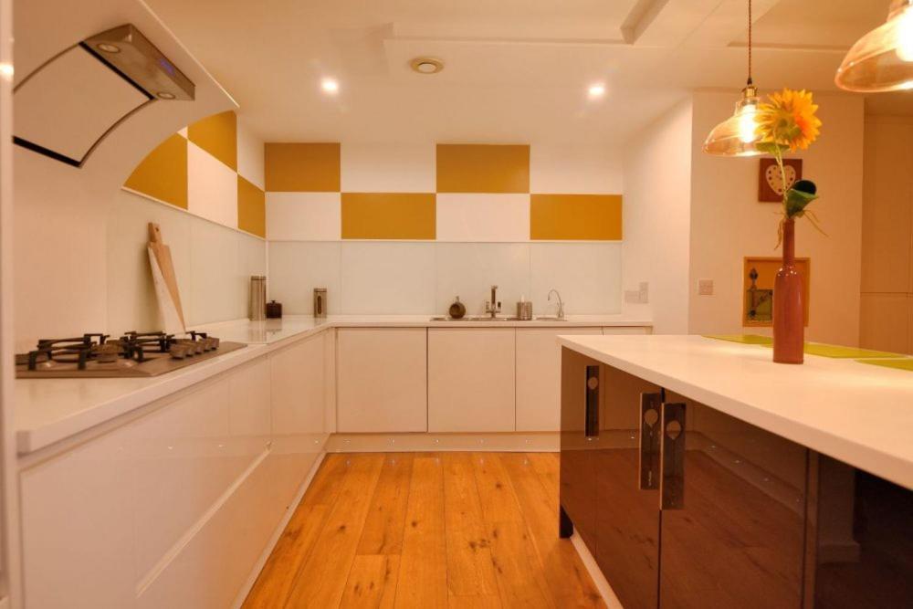 Largigi Offering Two Amazing Panoramic Sea Front * Lyme Regis