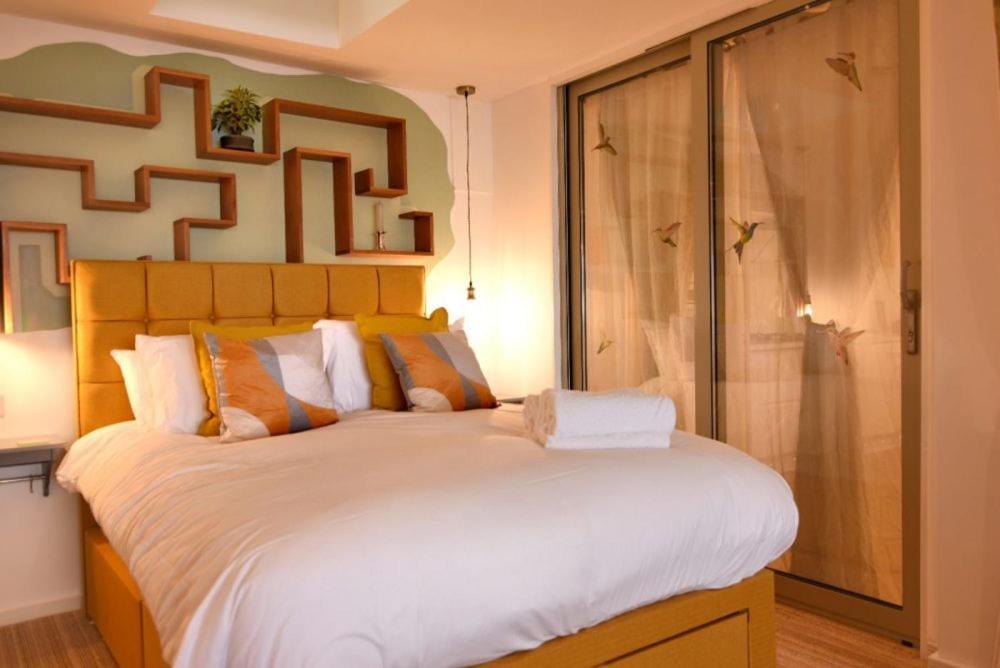 Largigi Offering Two Amazing Panoramic Sea Front Lyme Regis