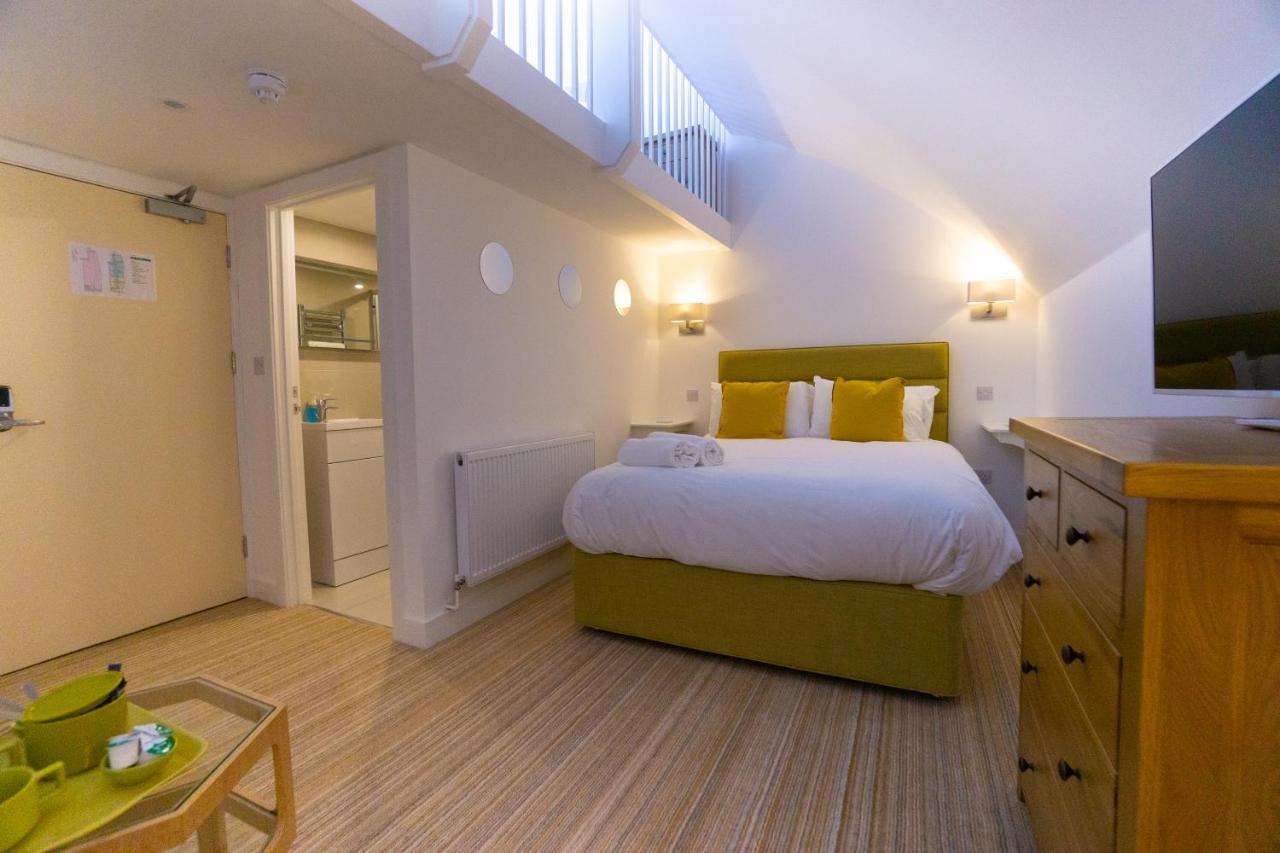 Largigi Rooms, Close To The And Town Centre, Parking Available