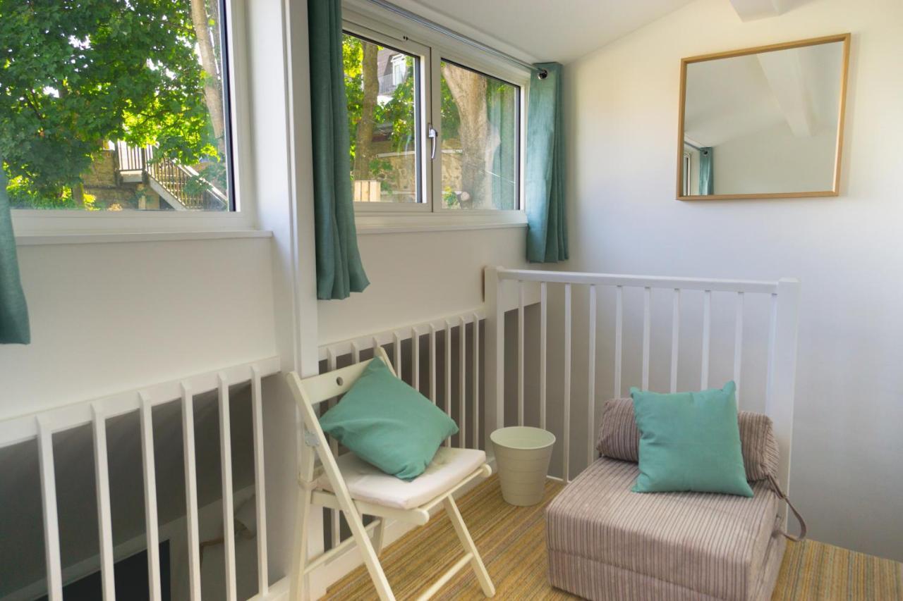 Largigi Rooms, Close To The And Town Centre, Parking Available Hotel *