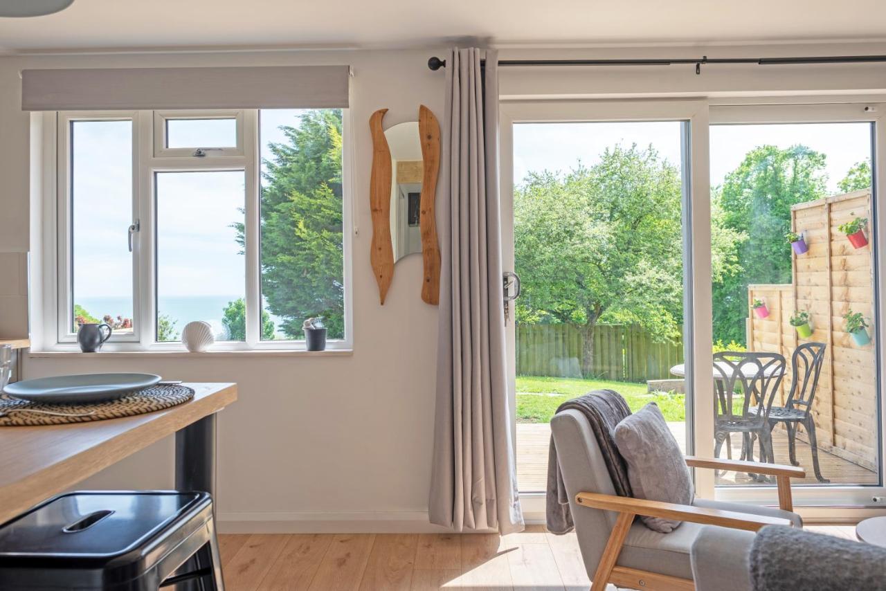 Holiday home The Jolly Lodge-sea Views-free Parking