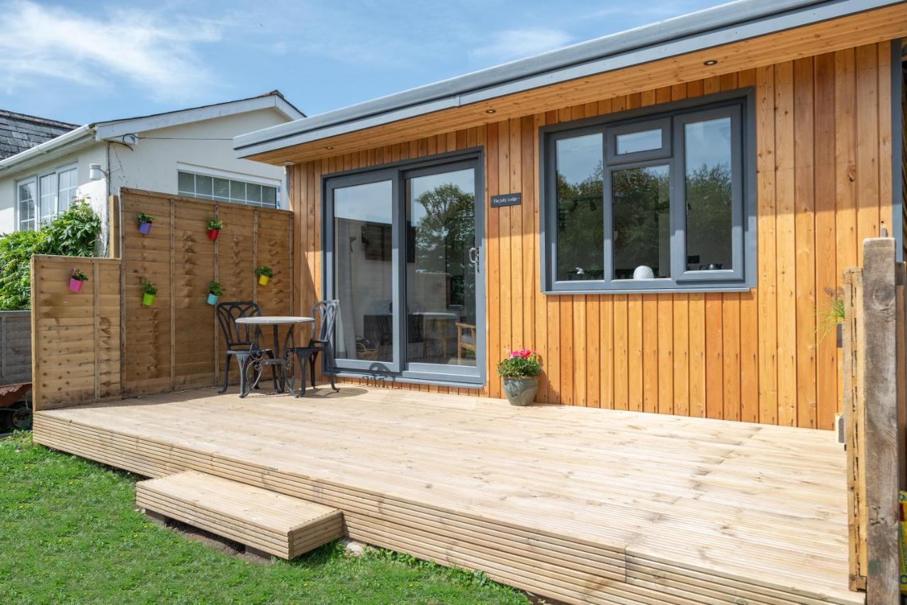 The Jolly Lodge-sea Views-free Parking