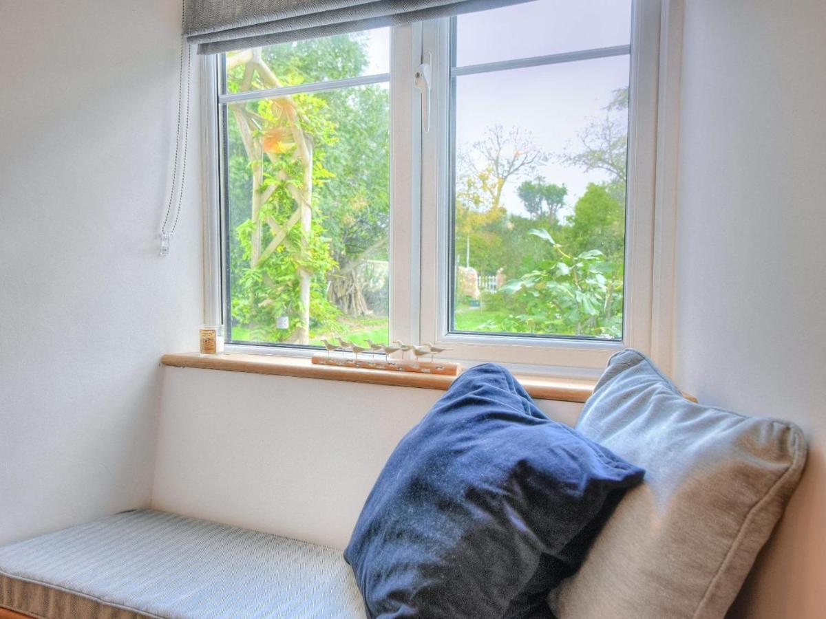 1 Lymbrook Lyme Regis