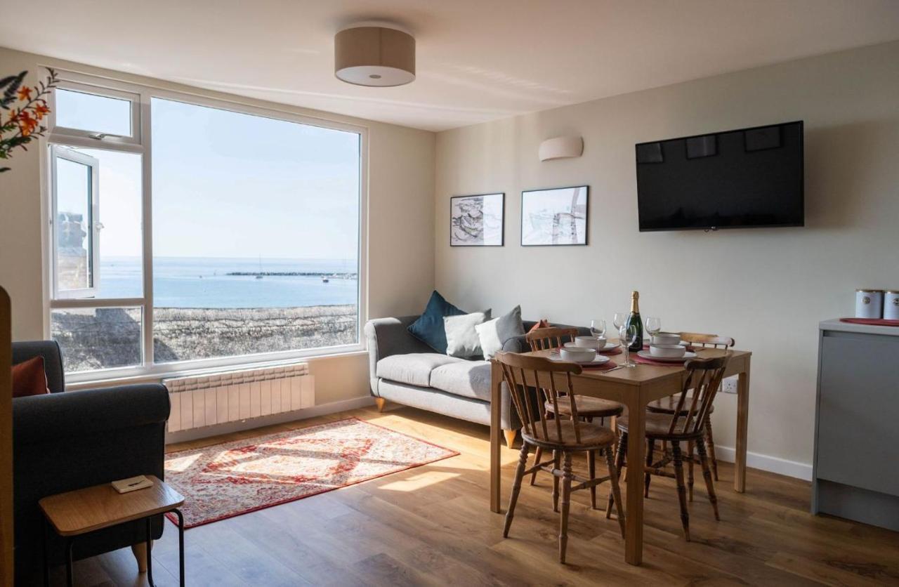 2 Way House * Lyme Regis