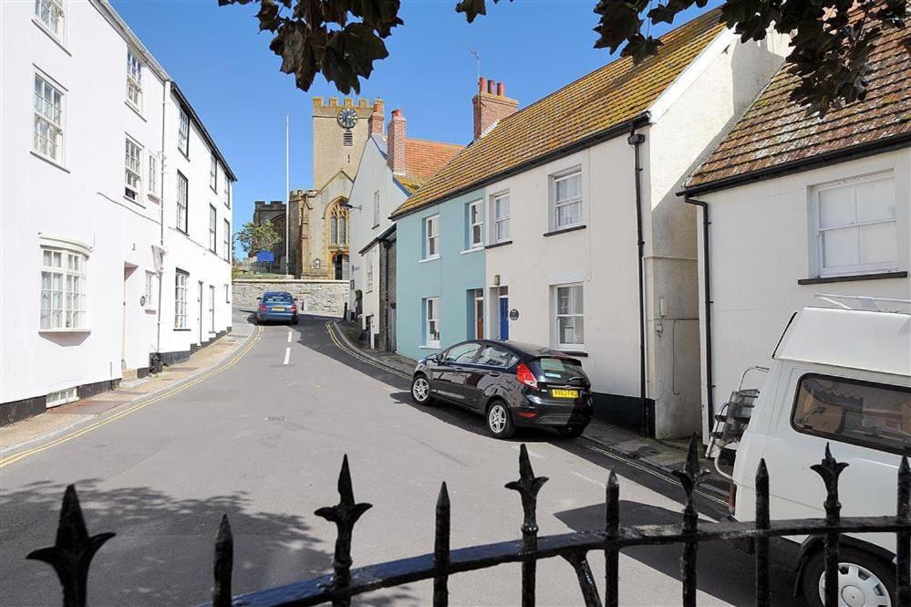 Bedrock Lyme Regis
