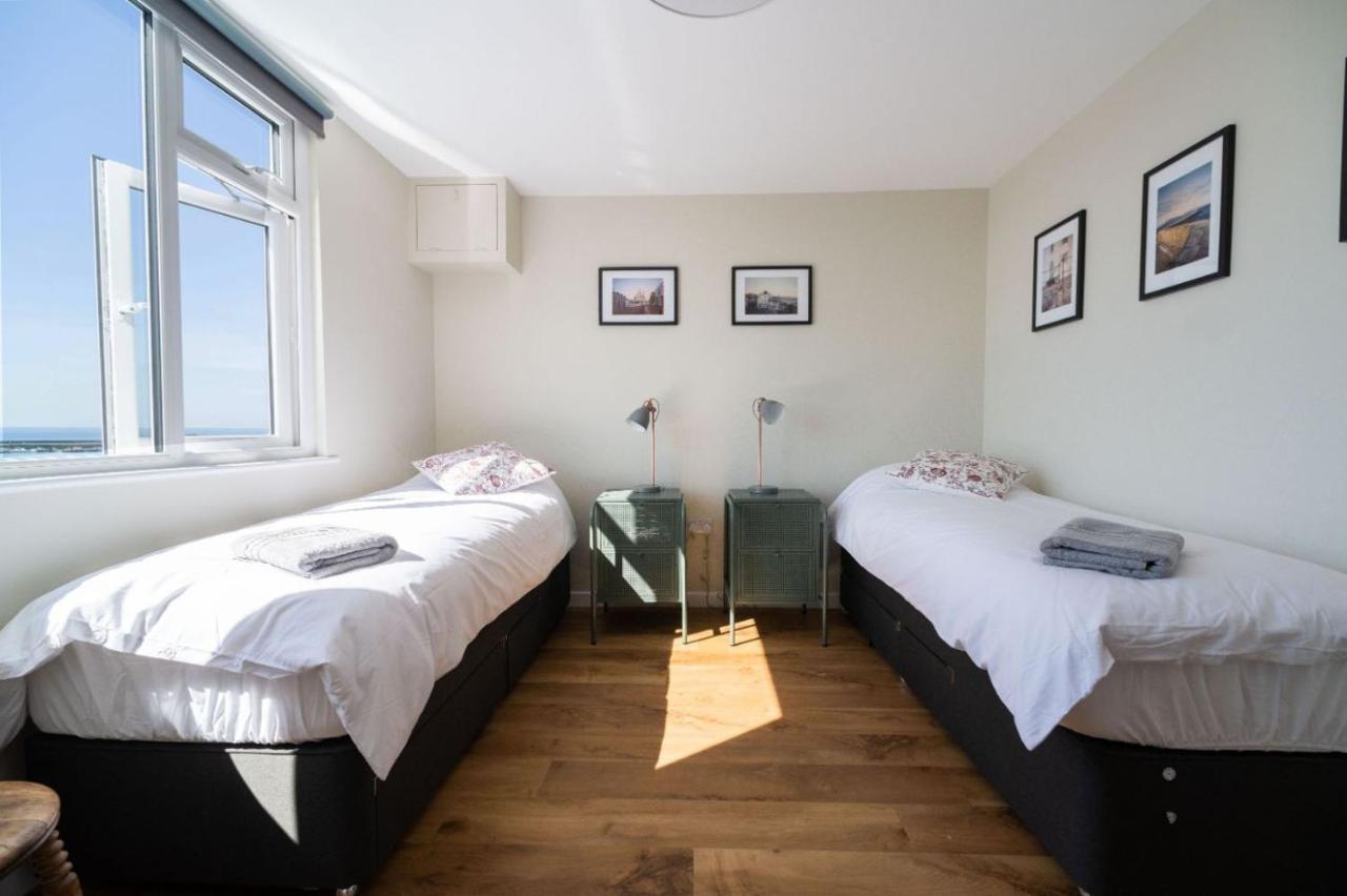 2 Way House * Lyme Regis