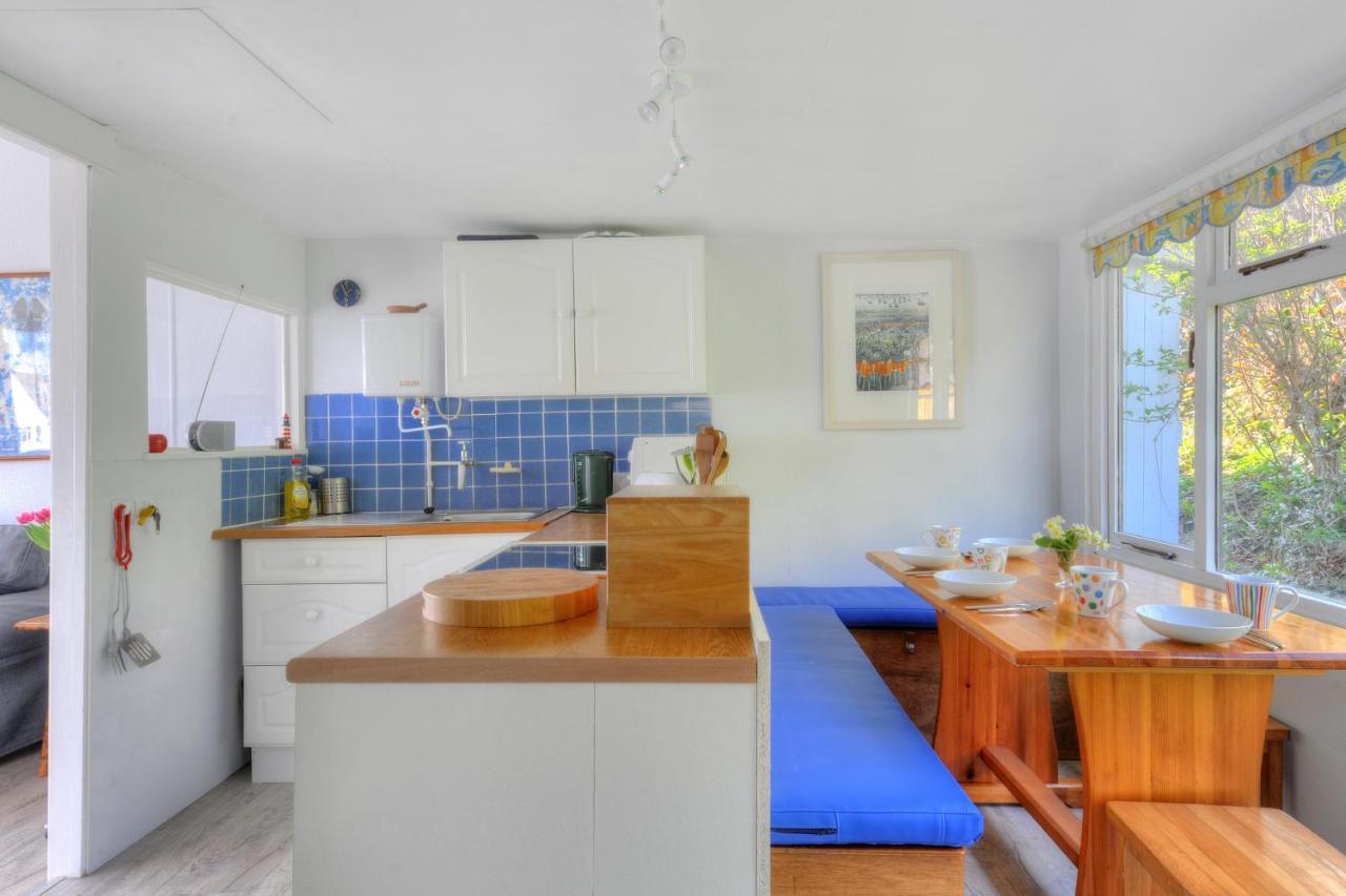 The Hut Holiday home Lyme Regis