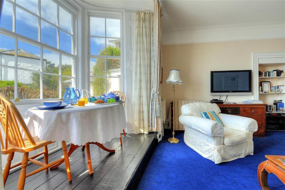 Tulip Tree Apartment *