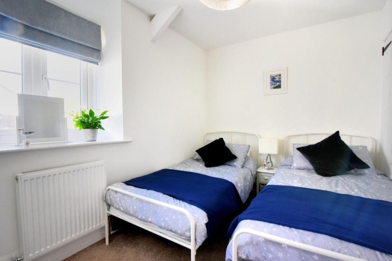 1 Lymbrook * Lyme Regis