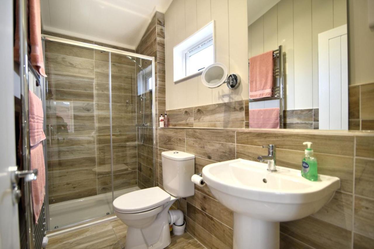 Hazelwood 4 Pinewood Retreat Holiday home Lyme Regis