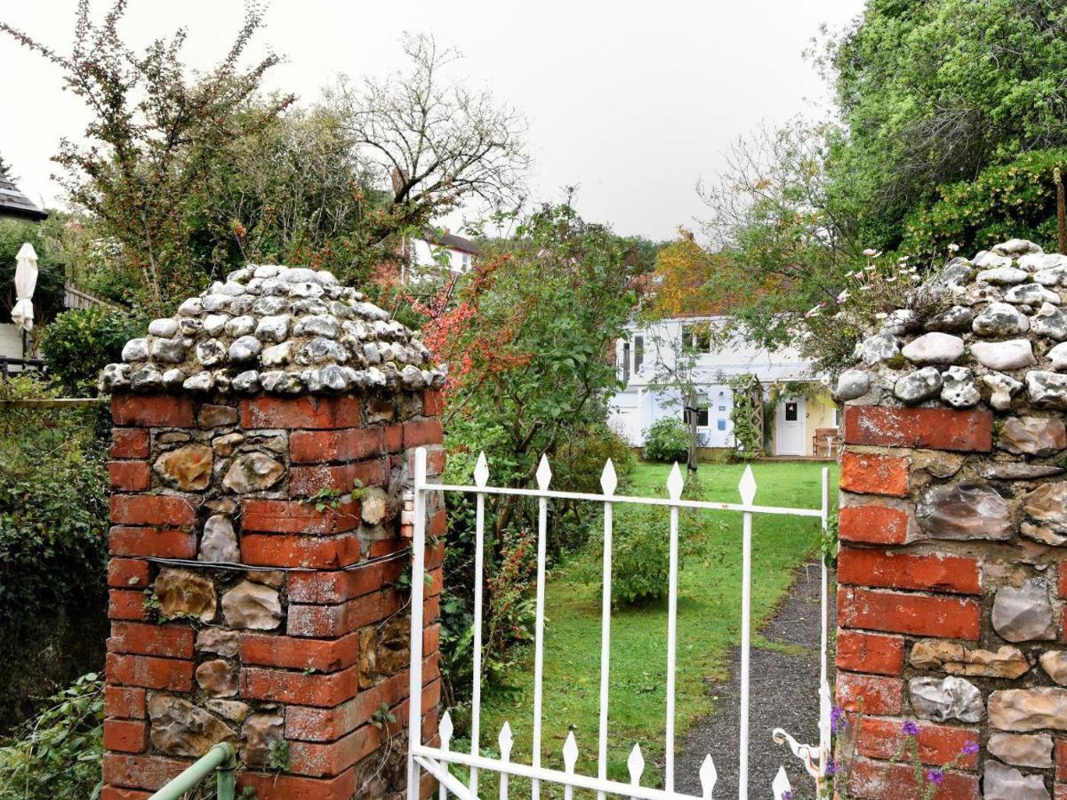 1 Lymbrook Holiday home