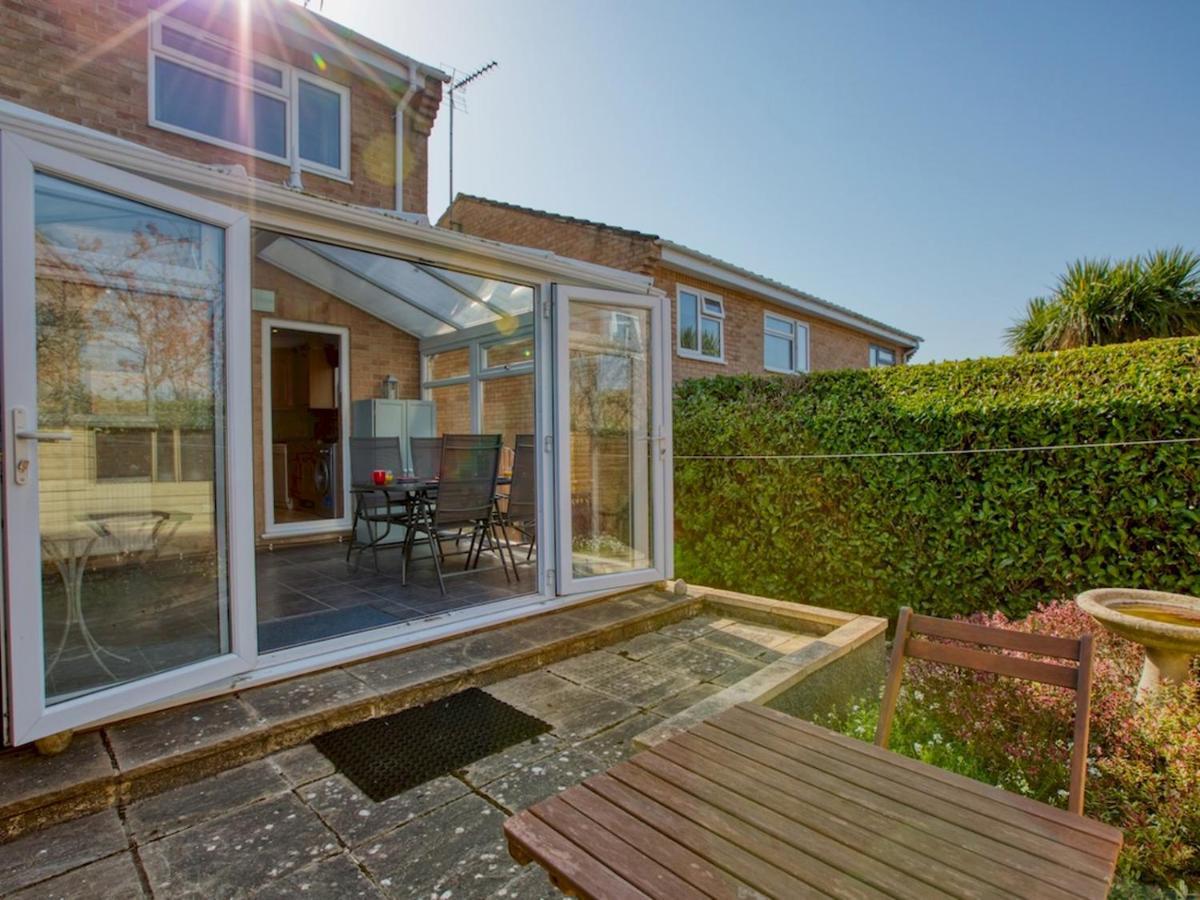 Pass The Keys Great Place To In Lovely Sleeps 4 Lyme Regis