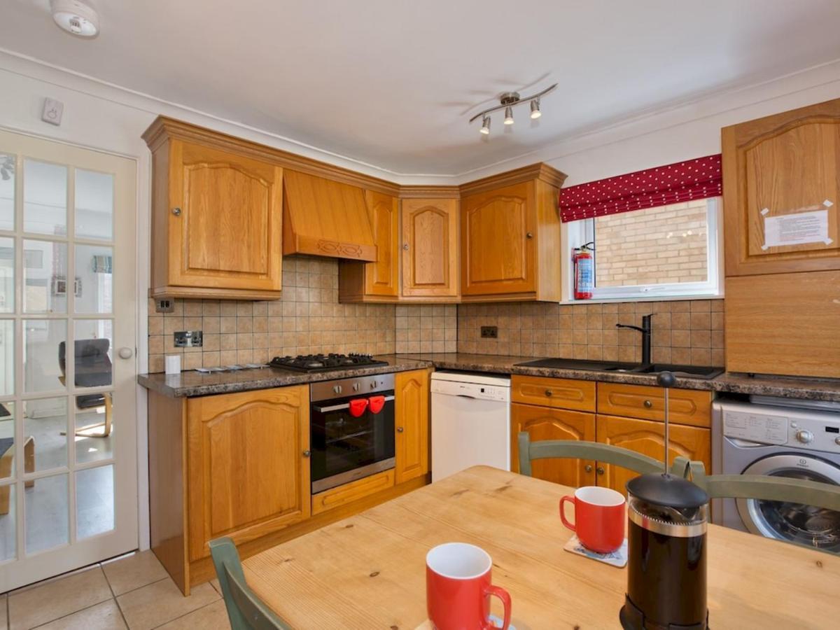 Pass The Keys Great Place To In Lovely Sleeps 4 Casa de férias