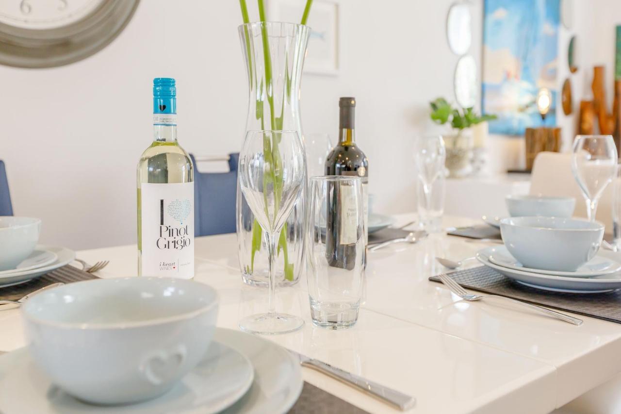 6 Chatterton Mews Holiday home *