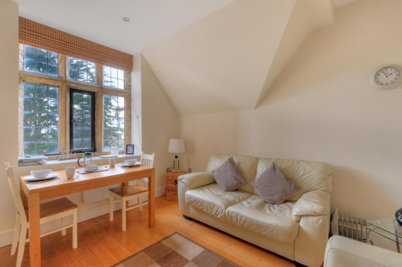 7 Coram Tower * Lyme Regis