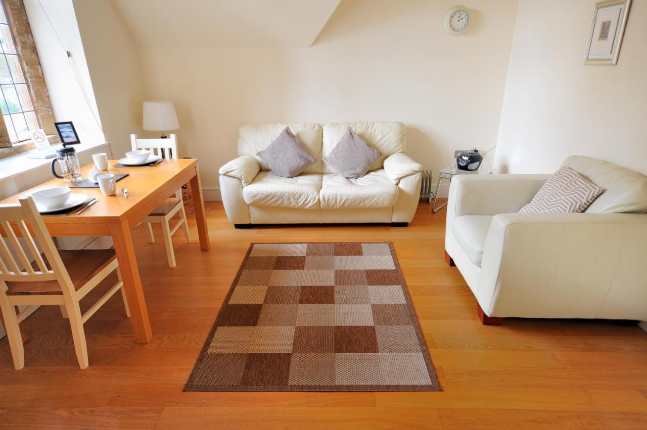 7 Coram Tower Apartment